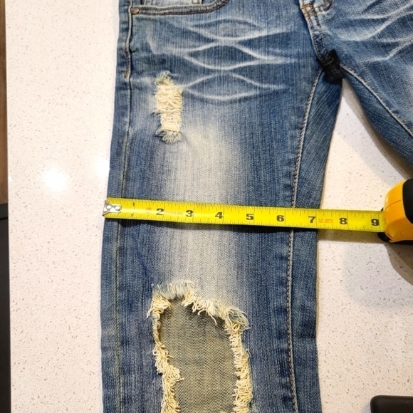 Machine | Distressed Skinny Jean - Picture 10 of 10